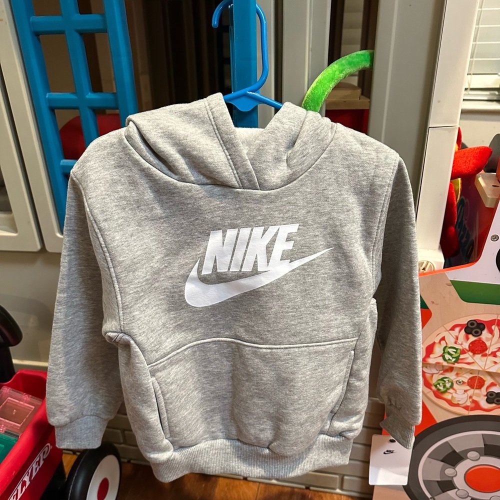 NWT❗️Toddler Nike sweatsuit